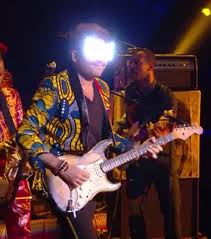 La création originale de @m_chedid pour @pierrerichardpr #merci #m # #matthieuchedid #cadeau #surprise #culture pic.twitter.com/omqcxmkwmj. Victoires De La Musique Les Tenues Les Plus Wtf