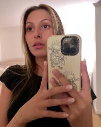 Nina Barker (@ninabarker) • Instagram photos and videos