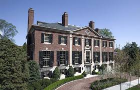 Former Home Of Bunny Mellon Measures 13 000 Sq Ft Designed In 1930 By Nathan C Wyeth Mansions Georgian Mansion Tudor Style Homes