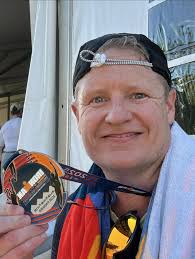 ⬛️ RESULTS WRAP ⬛️ Hearty congratulations to the #frontrunnertrained  programmed athletes who chased their goals over the weekend 👏 Valencia  Marathon: Jules Bennett (Coach Raf Baugh) 2:56, Kate Pritchett (Coach Ben  Green)