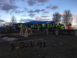 Profitez toute l'année de nos offres de location de voitures et d'utilitaires. Les Gilets Jaunes Du Rond Point Des Chantiers