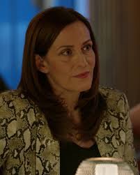 Ob Katrin sich von Flo überzeugen lässt? #gzsz #ulrikefrank #paulineafaja  #serie