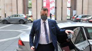 Centrów zdrowia psychicznego powinno być. Przemyslaw Czarnek Odwolal Dyrektor Departamentu Podrecznikow Programow I Innowacji Tvp Info