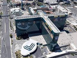 Mgm Resorts To Re Open Its Las Vegas Casinos On June 4 Casino Las Vegas Las Vegas Hotels Las Vegas Airport