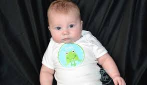 4 aylik bebek gunde kac kez kaka yapar annesinin melegi