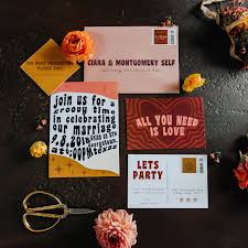 Real Wedding Kelly Steven Colorful Modern Retro Feel 70 S Style Wedding A Be Bridal Shop Retro Wedding Invitations Top Wedding Trends Wedding Trends