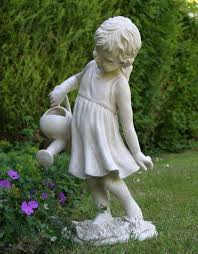 Pin By Artes Vanessa Siloti On Sculptură Garden Statues Outdoor Garden Statues Garden Girls