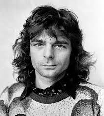 Those days, The dark days before Christmas..... 𝐑𝐢𝐜𝐡𝐚𝐫𝐝 𝐖𝐫𝐢𝐠𝐡𝐭  ‎– 𝐖𝐞𝐭 𝐃𝐫𝐞𝐚𝐦 Richard Wright, the keyboardist whose somber,  monumental sounds were at the core of Pink Floyd's art-rock that has sold  millions