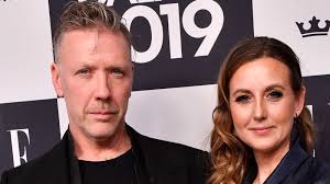 Stay up to date on sanna lundell and track sanna lundell in pictures and the press. Micke Persbrandts Parterapi Fiasko Med Sanna Lundell