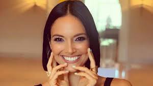 Felices 40 años! Denise Quiñones llega al cuarto piso