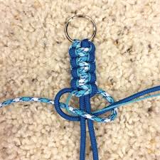 Maybe you would like to learn more about one of these? Paracord Keychain Instructions Paracord Keychain Paracord Diy Paracord Bracelet Diy