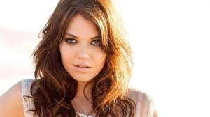 Mandy Moore (Mandy Moore): Igbesiaye ti awọn singer