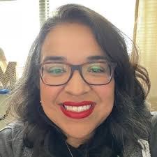 Amanda Muro's Instagram, Twitter & Facebook