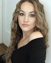 Victoria Winn's Instagram, Twitter & Facebook