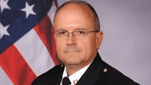 Ex-NFL Kicker Jay Feely facing backlash over picture with gun, daughter