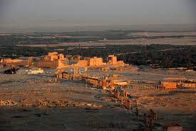 La ville apparaît sous son nom ancien, tadmor (« la cité des palmiers »), dès la fin du iiie millénaire avant j. Palmyre Wikipedia