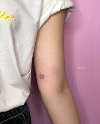 Small Tattoos Vivo Tattoo On Instagram New Sun For Vetkimindalya My Studio Small Tattoos Tiny Sun Tattoo Sun Tattoo Small