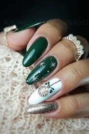 The Cutest And Festive Christmas Nail Designs For Celebration Christmas Gel Nails Festival Nails Xmas Nails