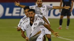 Por la fecha 15 del certamen el león tuvo una interesante producción en el candini. Despues De 22 Anos Platense Volvio A Primera Tras Vencer A Estudiantes De Rio Cuarto Rosario3
