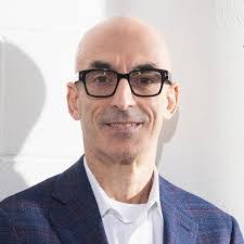 Christine Gilroy's Instagram, Twitter & Facebook