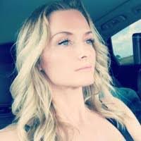 Jessica Pettengill's Instagram, Twitter & Facebook