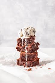 Delicious Simple Brownies Only 5 Ingredients Tasty And Frenchy Recipe In 2020 Brownies Easy Delicious Brownie Recipes