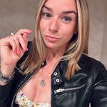 Desiree Martinelli's Instagram, Twitter & Facebook