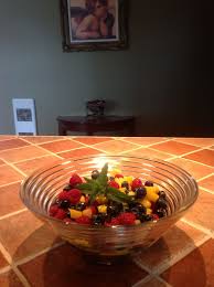 Salade De Fruits Aux Bleuets Recettes Du Quebec Decorative Bowls Fruit Serving Bowls