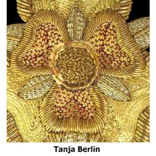 Tudor rose borders машинная вышивка образцов. Goldwork Tudor Rose Berlin Embroidery Designs