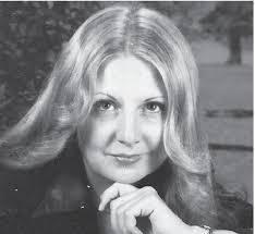 Janet Silva's Instagram, Twitter & Facebook