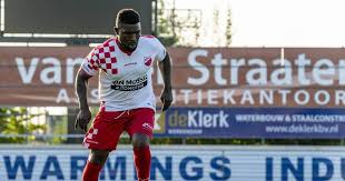 Im nachstehenden produktkatalog finden sie der marke salming. Royston Drenthe Geht Zu Racing Murcia In Die Vierte Liga