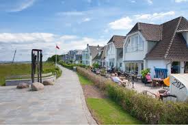Das appartement erstreckt sich über 2 ebenen und verfügt über 3 separate schlafzimmer. Hotel Haus Am Meer Hohwacht Ostsee Aktualisierte Preise Fur 2021