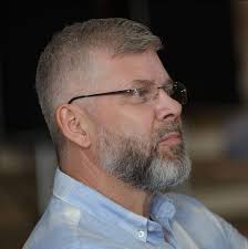 Для съемки рекламы в период с 20.08 по 1.09 (один из дней) ищу такие типажи  Парень 20-22 года