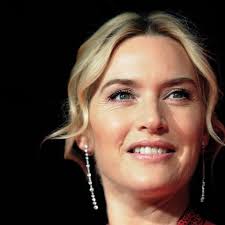 There is something about kate winslet that draws you in. 2uzf Trw8m43rm