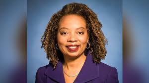 2 fewer lawyers with active licenses to practice in Cattaraugus County in  April than previous month