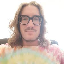 Schlock! Webzine: Volume 17 Issue 4: Judge, Kieran, Shoesmith, EJ,  Farnsworth, EW, Budgen, Gary, Charette, Christopher, Herzog, Carlton,  Murphy, Eamonn, Roisum, Steven, Pfau, Aaron, Desade, Josef: 9798360194873:  Amazon.com: Books