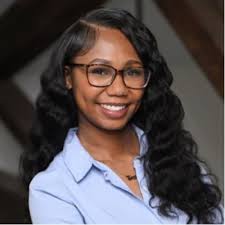 I am thrilled to announce I have accepted an offer with Alteryx as a Social  Media intern this summer. Thank you to the recruiters and social media team  for this opportunity and