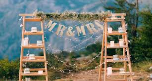Gambar preweding begron fu : 10 Dekorasi Pernikahan Kreatif Untuk Resepsi Cantik Di Halaman Rumah