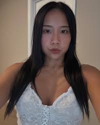 romanticizing life at its finest 🥀