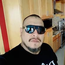 😂 Encuentra la palabra perdida ✓ pista: es un acero