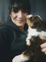 Guys, someone needs to give this boy a home before I keep him, I'm falling  in love and I don't need another red Tri boy!🤣💕