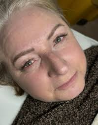 Esthetics With Emma lashes ✓ spray tan ✓ she's birthday ready 🤎 ready to  experience luxury lashes, brows, or get bronzed? your appointment is just a  click away ✨ http://estheticswithemma.square.site/ #nkyesthetician  #nkylashartist #