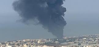 الرئيس المصري يعزي نظيره اللبناني بضحايا انفجار بيروت. Ø§Ø¹ØªØ¯Ø§Ø¡ Ø¹Ù„Ù‰ Ø®Ø· Ø§Ù„Ø¨ØªØ±ÙˆÙ„ ÙÙŠ Ø¹Ùƒ Ø§Ø± ÙˆØ³Ø­Ø¨ Ø§Ù„Ø¯Ø®Ø§Ù† ØªØªØµØ§Ø¹Ø¯ ÙÙŠØ¯ÙŠÙˆ