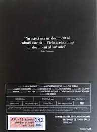 Este pentru al doilea an consecutiv când regizorul radu jude se află în selecția prestigiosului festival din elveția. Tara Moarta The Dead Nation Radu Jude