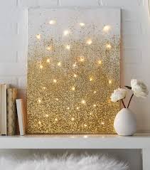 Beleuchtete bilder selber machen ist schon länger ein thema, das mich beschäftigt z.b. 21 Tolle Und Stimmungsvolle Diy Wohndeko Ideen Mit Lichterketten Einfaches Wohndekor Raumideen Diy Selbstgemachte Wandkunst