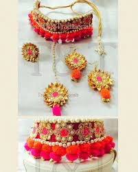Trends Traditionals On Instagram Choker Necklace Set Presenting New Definition Of Eleg Flower Jewelry Designs Diy Fabric Jewellery Handmade Fashion Jewelry