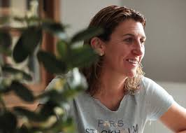 Elles se sont installées au domaine de la voisine, à l'entrée de clairefontaine, propriété du groupe pernod ricard qui fut longtemps le lieu de rassemblement du xv de france, jusqu'à. Marinette Pichon Le Match D Une Vie Les Sportives