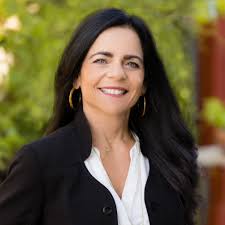 Laura Odom's Instagram, Twitter & Facebook