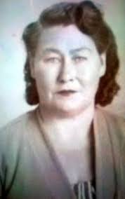 Loretta Henning's Instagram, Twitter & Facebook