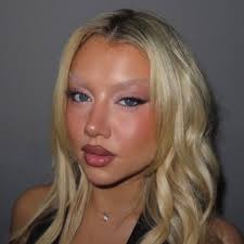 Abbey Burke 🌙 (@aburke.atelier) • Instagram photos and videos